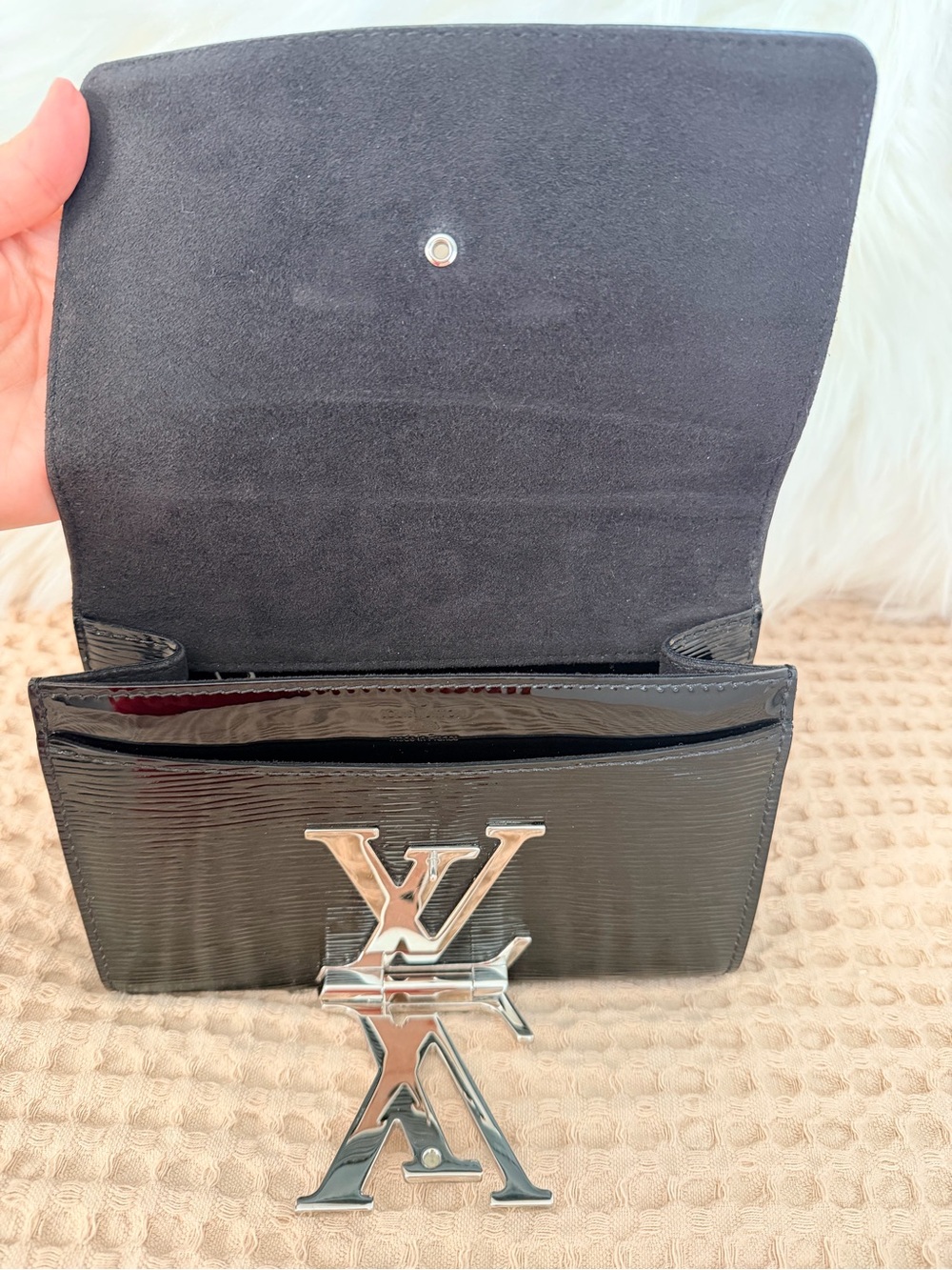 Louis Vuitton Black Epi Leather Crossbody Bag - Picture 7 of 16
